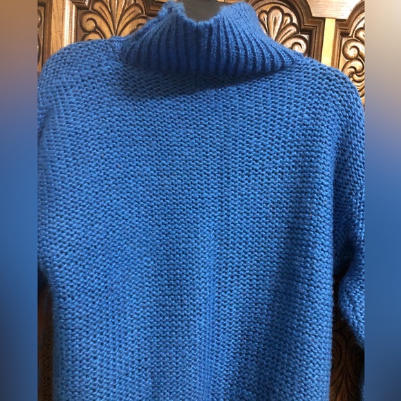 Carducci Sweater - Picture 3 of 16